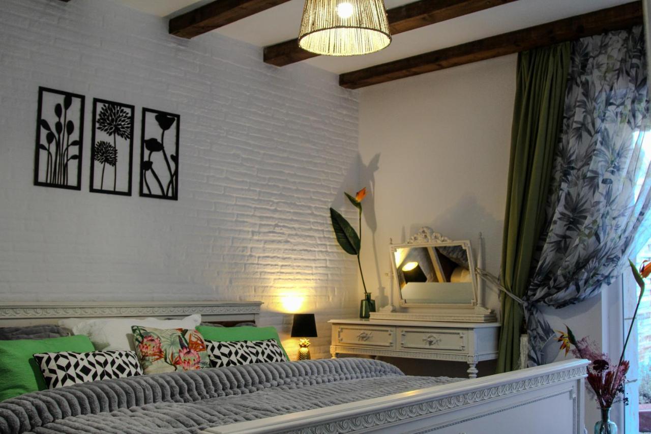 Cozy Cottage - Free Parking, Self Check-In Nagyvárad Kültér fotó